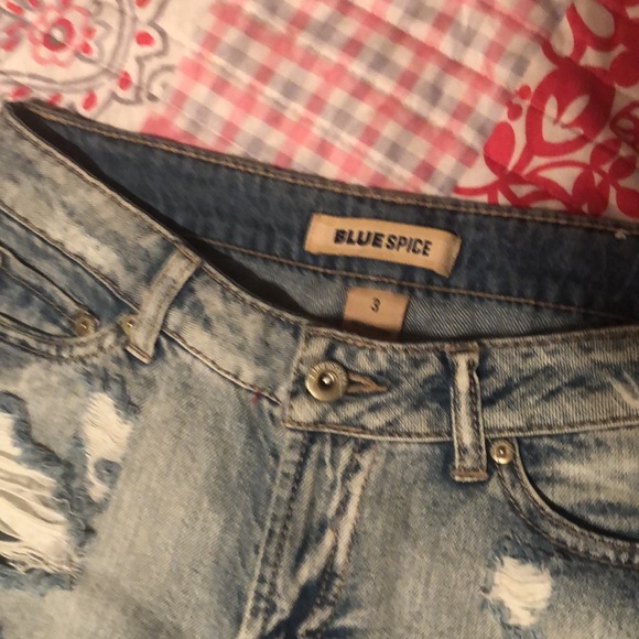 special deal jean shorts - Picture 2 of 4